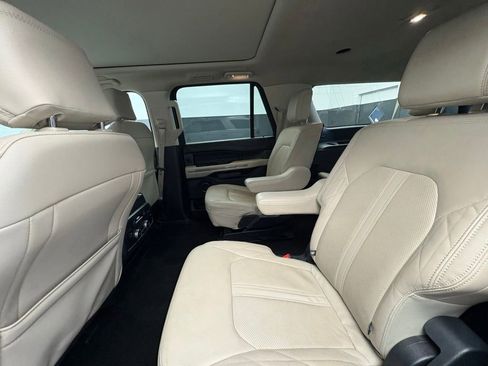 Used 2023 Ford Expedition Max Platinum AWD/4WD image 10
