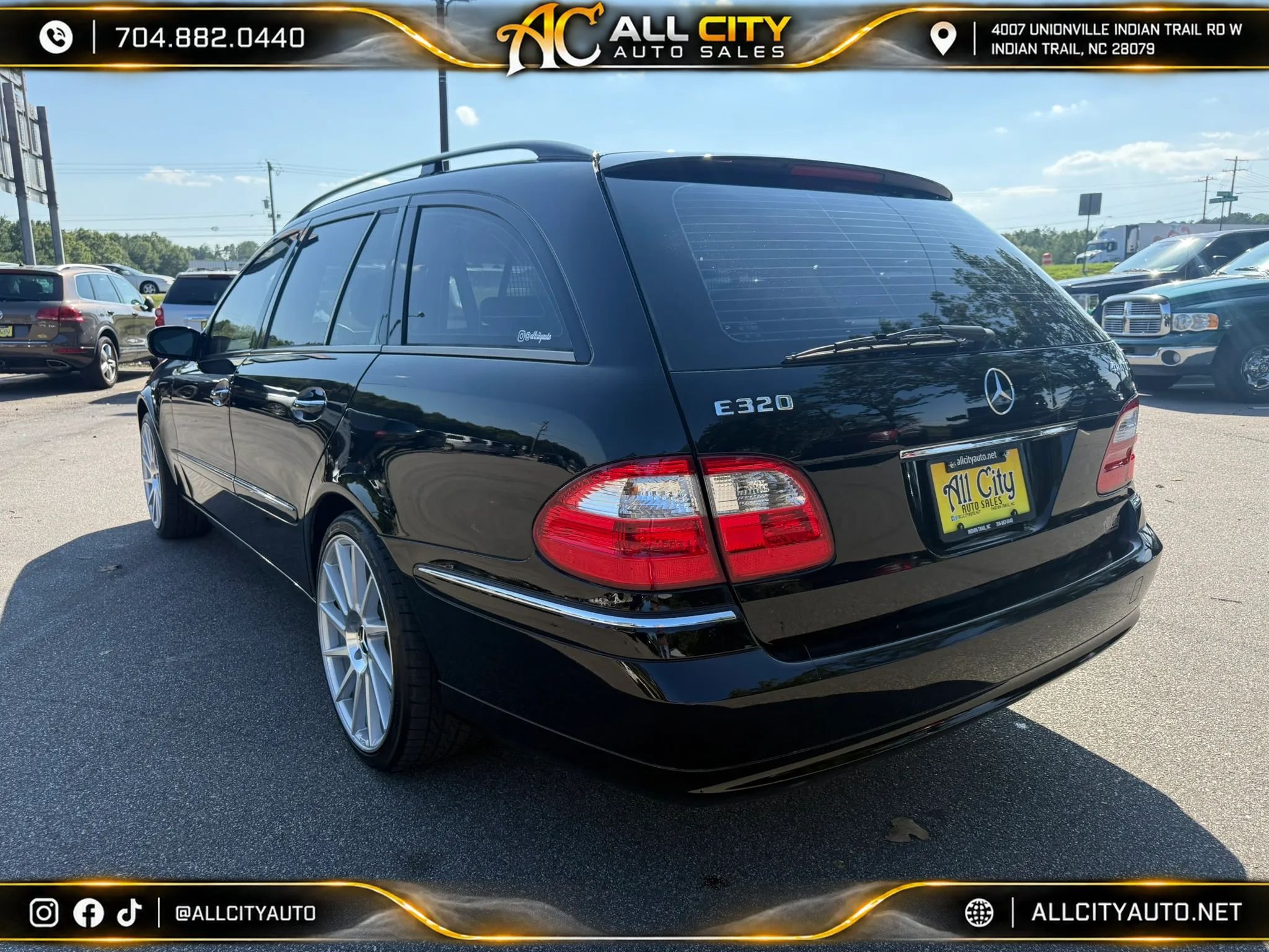 Used 2004 Mercedes-Benz E 320 4MATIC Wagon image 4