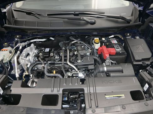 Certified 2025 Nissan Kicks SV image 22