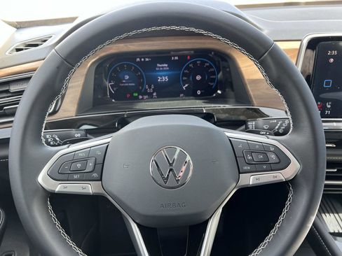 New 2026 Volkswagen Atlas SE image 21