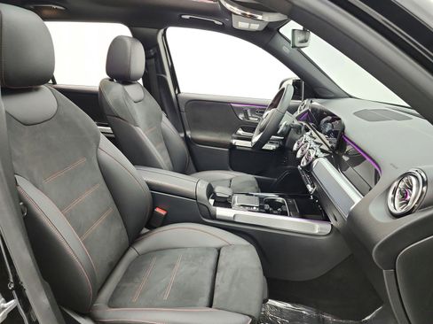 Used 2023 Mercedes-Benz GLB 250 image 26