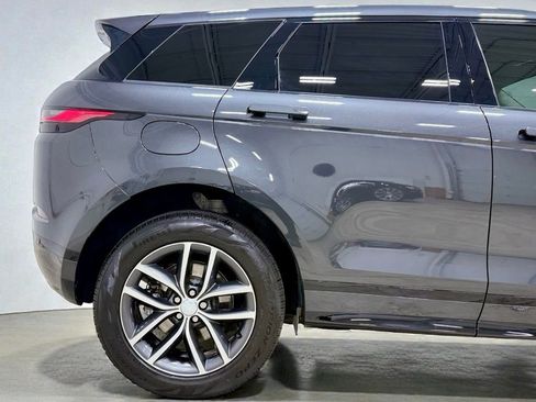 Used 2024 Land Rover Range Rover Evoque Dynamic SE image 11