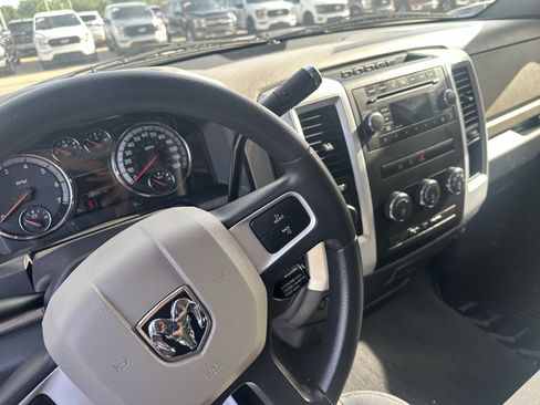 Used 2009 Dodge Ram 1500 Truck SLT AWD/4WD image 14