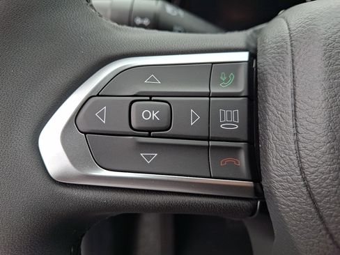 New 2026 Jeep Compass Limited w/ Sun, Sound & Navigation Group AWD/4WD image 17