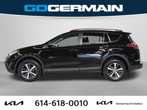 Used 2017 Toyota RAV4 XLE image 12