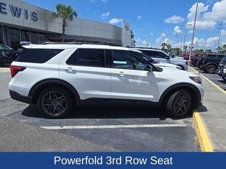 Used 2025 Ford Explorer ST w/ Sun And Sound Package RWD video 2