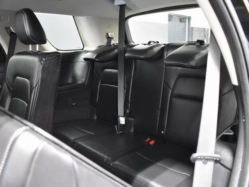 Used 2022 Nissan Pathfinder SL w/ Lighting Package (N92) image 33