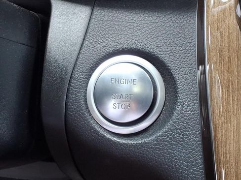 Used 2019 Mercedes-Benz GLC 63 AMG 4MATIC image 11