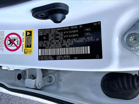 Used 2019 Toyota Highlander XLE image 32