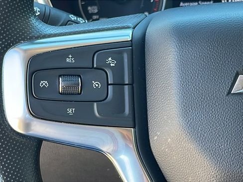 Used 2025 Chevrolet Blazer LT image 16