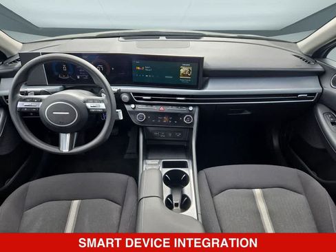 Used 2025 Hyundai Sonata SEL FWD image 14