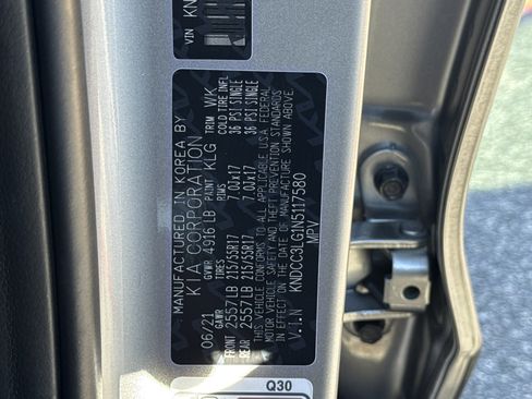 Used 2022 Kia Niro EX image 35