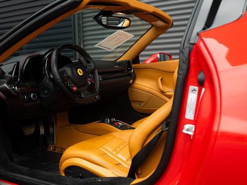 Used 2015 Ferrari 458 Spider RWD image 44