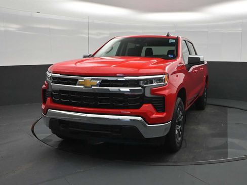 Used 2023 Chevrolet Silverado 1500 LT AWD/4WD image 5