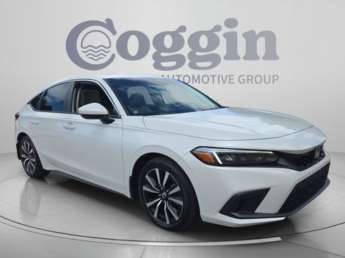 Used 2024 Honda Civic EX-L image 7