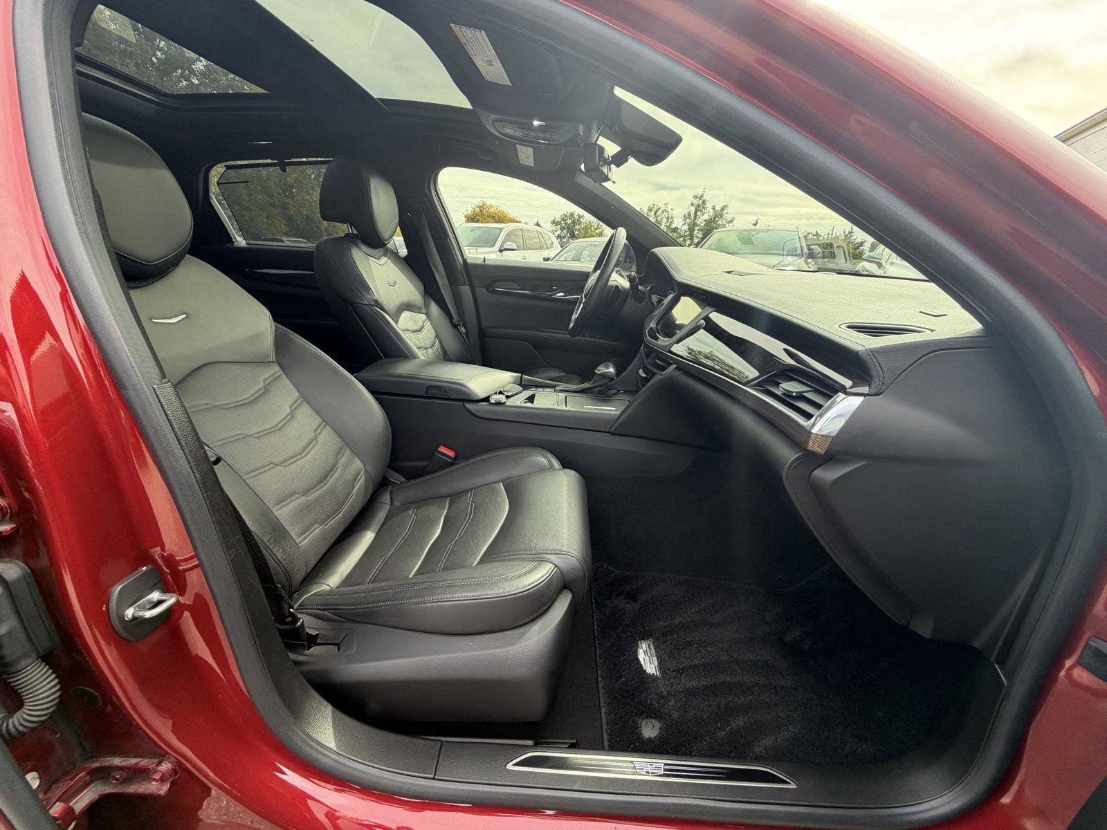 Used 2018 Cadillac CT6 Luxury AWD/4WD image 29