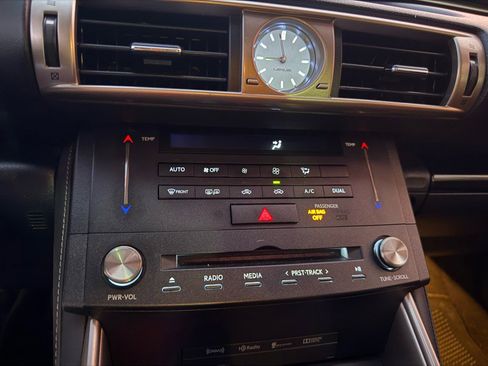 Used 2015 Lexus IS 250 w/ Navigation System Package image 12