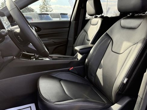 New 2025 Jeep Compass Limited w/ High Altitude Package image 2