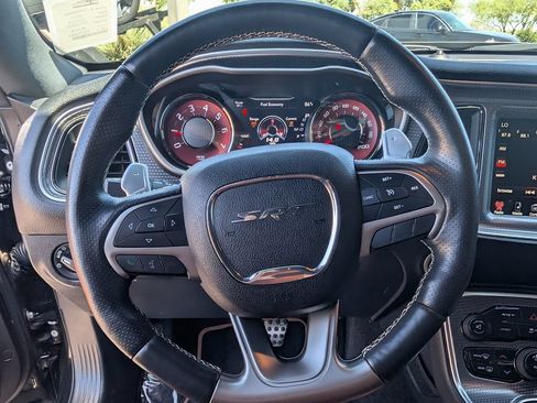 Used 2015 Dodge Challenger SRT Hellcat RWD image 16