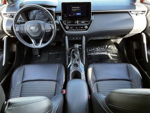 Used 2023 Toyota Corolla Cross AWD Hybrid image 9