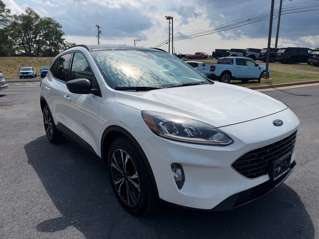 Certified 2022 Ford Escape SEL w/ SEL Stealth AWD Package image 7
