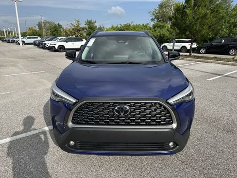 Used 2025 Toyota Corolla Cross XLE FWD image 17