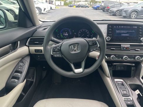 Used 2021 Honda Accord Hybrid image 7
