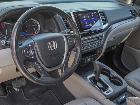 Used 2017 Honda Pilot EX-L image 9