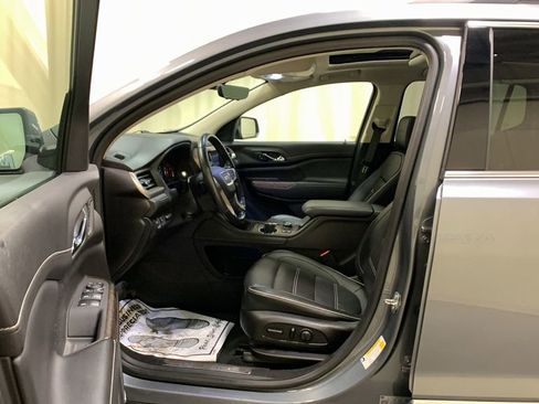 Used 2021 GMC Acadia Denali w/ Denali Technology Package image 35