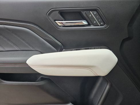 New 2026 GMC Canyon AT4X image 15