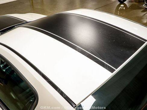 Used 2010 Ford Mustang GT RWD image 40