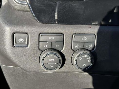 Used 2025 Chevrolet Silverado 1500 LT image 20