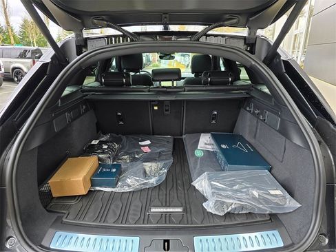 New 2026 Land Rover Range Rover Velar S image 28