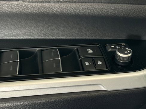 Certified 2025 Toyota Sienna XSE image 15