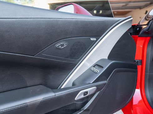 Used 2019 Chevrolet Corvette Stingray Coupe w/ Carbon Flash Badge Package image 51