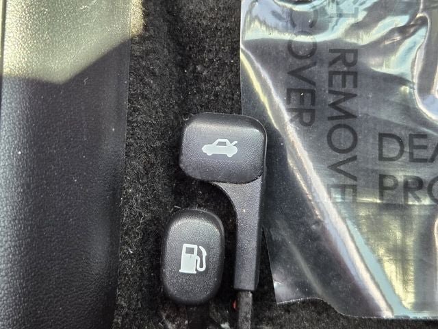 Used 2025 Kia K4 EX FWD image 37