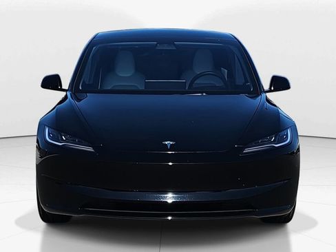 Used 2025 Tesla Model 3 Long Range image 11