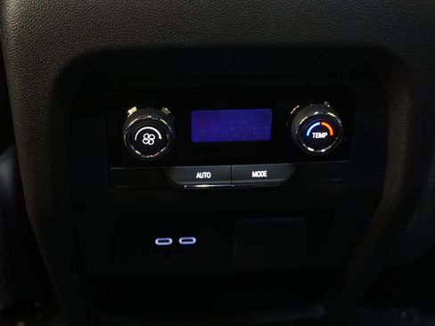 New 2026 Chevrolet Traverse LT w/ Driver Confidence Package AWD/4WD image 25