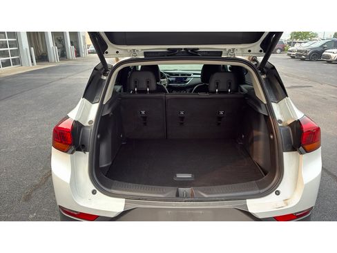Used 2023 Buick Encore GX Essence w/ Experience Buick Package AWD/4WD image 12