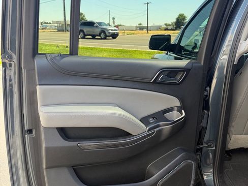 Used 2019 Chevrolet Suburban LT AWD/4WD image 22
