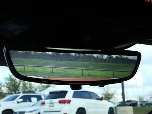 Used 2024 Chevrolet Corvette Stingray Preferred Cpe w/ Z51 Performance Package image 29