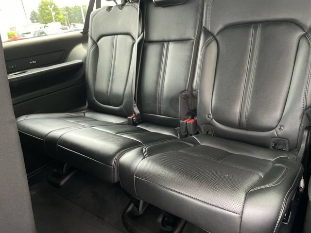 Used 2025 Jeep Wagoneer L 4WD image 23