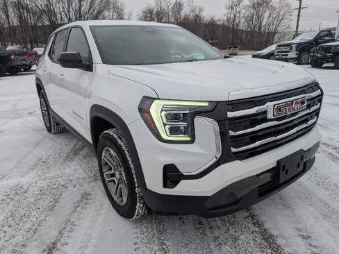 Used 2025 GMC Terrain Elevation image 3