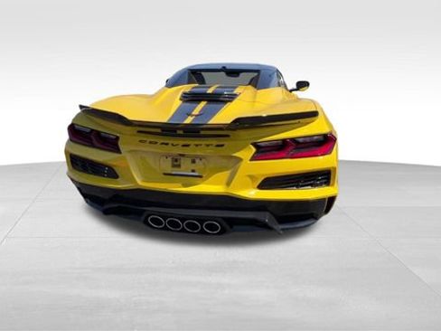 Used 2025 Chevrolet Corvette Z06 RWD image 5