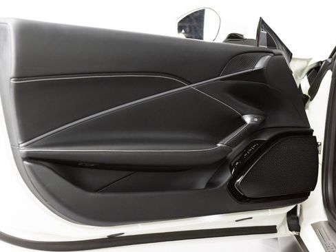 Certified 2022 Ferrari Roma image 37