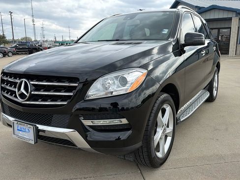 Used 2015 Mercedes-Benz ML 350 4MATIC image 3