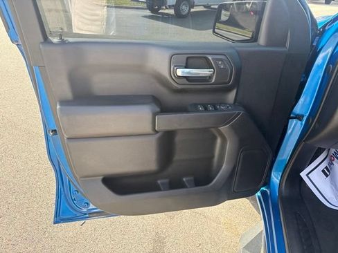 Used 2023 Chevrolet Silverado 1500 Custom AWD/4WD image 15