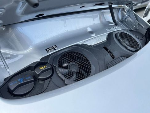 Used 2025 Porsche 911 Carrera image 45