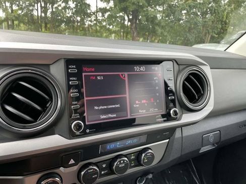 Used 2021 Toyota Tacoma SR5 image 34