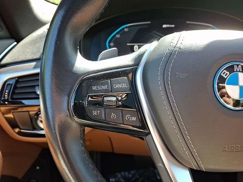 Used 2023 BMW 530e RWD image 24